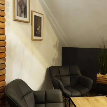 Myslinow - Black Horse Bar&grill Çiftlik konaklama Mecinka