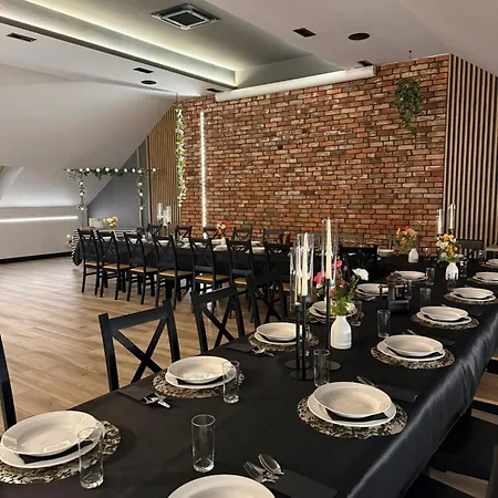 Çiftlik konaklama Myslinow - Black Horse Bar&grill *